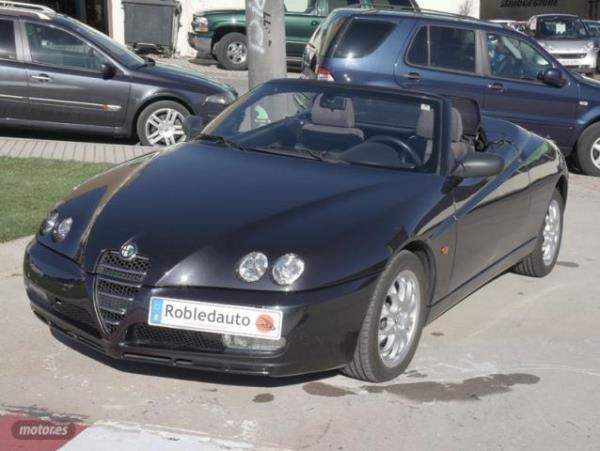 Alfa Romeo Spider 2.0 JTS 16v de 2004 con 111.656 Km por 8.200 EUR. en Madrid